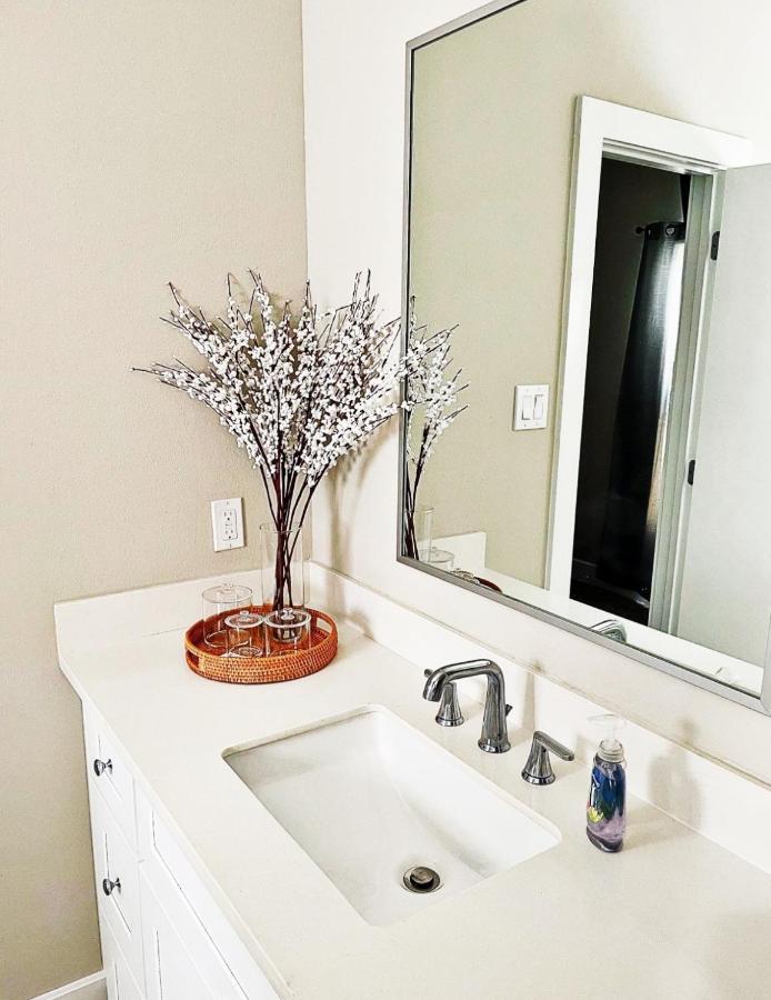 Вилла Modern Style Relaxation In Houston, Texas Экстерьер фото